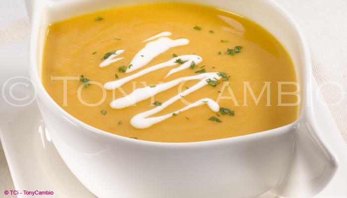 Soup with cream and parsley